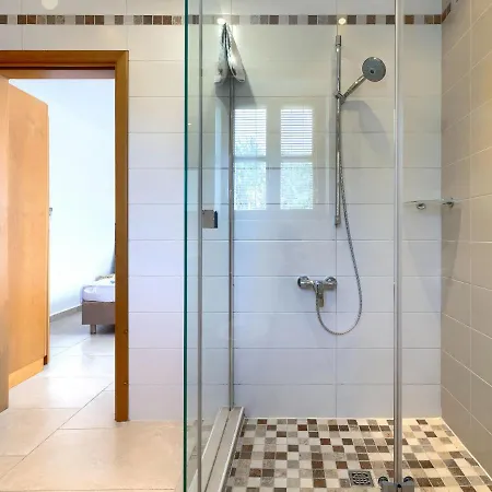 Villa Remington By Interhome Villa