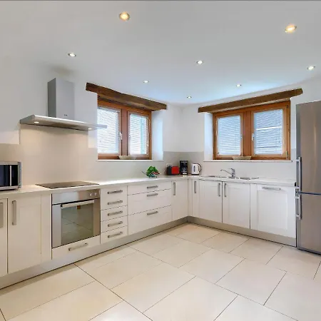 Villa Remington By Interhome * Donje Baredine