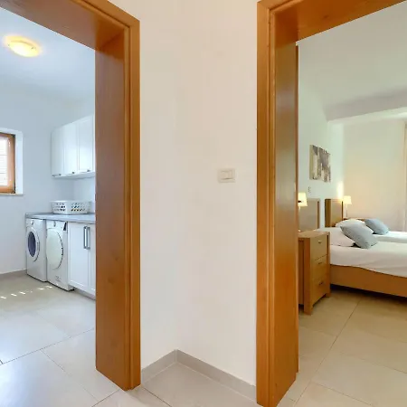 Villa Remington By Interhome