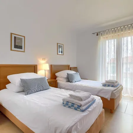 Remington By Interhome Villa