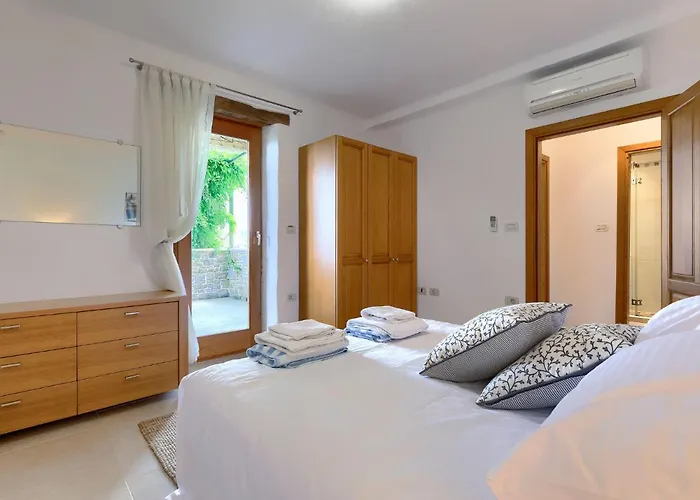 Remington By Interhome Villa Donje Baredine