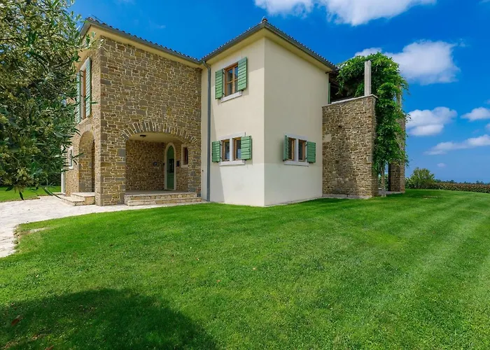 Remington By Interhome Villa Donje Baredine