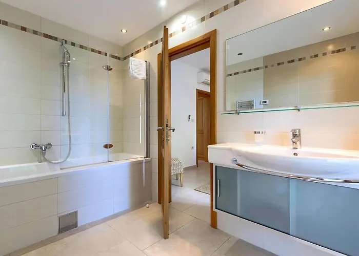 Remington By Interhome Villa *