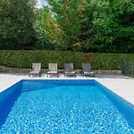 Remington By Interhome Donje Baredine