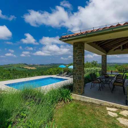 Villa Remington By Interhome *