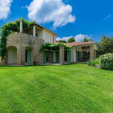 Villa Remington By Interhome