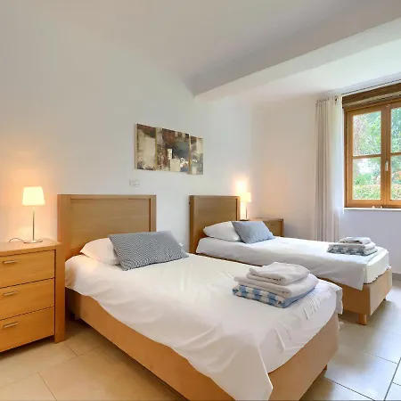 Villa Remington By Interhome *