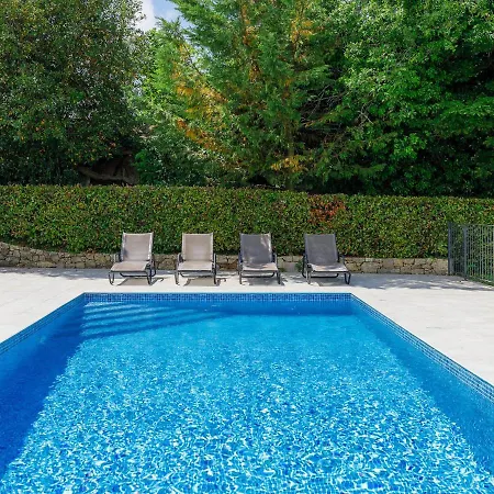 Villa Remington By Interhome Donje Baredine