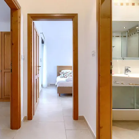 Villa Remington By Interhome Villa